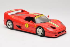 Ferrari F50 Coupe #6 Rot mit Italienischer Flagge Bburago 1:18 3382-P1 Metall – Bild 6 von 8