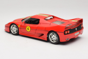 Ferrari F50 Coupe #6 Rot mit Italienischer Flagge Bburago 1:18 3382-P1 Metall – Bild 7 von 8