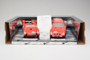 Ferrari Gift Set 250 Testa Rossa & 250 GTO Rot Bburago 1:18 GC002 Metall