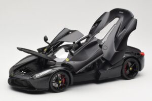 Ferrari LaFerrari F150 Matte Black Bburago 1:18 18-16901BK Metall – Bild 2 von 8