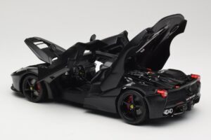 Ferrari LaFerrari F150 Matte Black Bburago 1:18 18-16901BK Metall – Bild 5 von 8