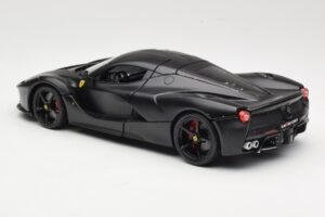 Ferrari LaFerrari F150 Matte Black Bburago 1:18 18-16901BK Metall – Bild 7 von 8
