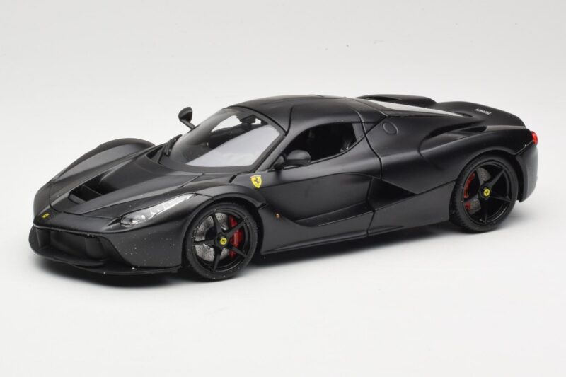Ferrari LaFerrari F150 Matte Black Bburago 1:18 18-16901BK Metall