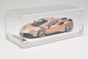 Ferrari SF90 Novitec Gold Silber Streifen IVY 1:18 REMC028 Resin – Bild 6 von 7