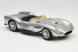 Ferrari Testa Rossa Chrome Silver Hot Wheels 1:18 25737 Metall – Bild 6 von 8