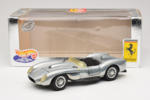 Ferrari Testa Rossa Chrome Silver Hot Wheels 1:18 25737 Metall – Bild 8 von 8