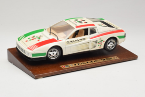 Ferrari Testarossa Italia 90 Weiss Bburago 1:18 3059-W1 Metall – Bild 2 von 8