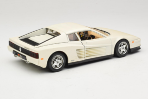 Ferrari Testarossa Weiss Bburago 1:18 3019-W1 Metall – Bild 3 von 8