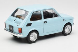 Fiat 126 Hellblau MCG 1:18 MCG18415 Metall – Bild 2 von 6