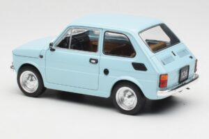 Fiat 126 Hellblau MCG 1:18 MCG18415 Metall – Bild 5 von 6