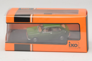 Fiat 127 Grün IXO 1:43 CLC607N Metall – Bild 4 von 4