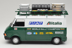 Fiat 242 Alitalia Rally Team Assistance With Trailer 1978 IXO 1:18 18CMC027WX Metall – Bild 4 von 7