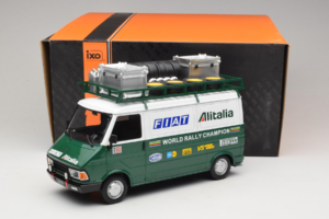 Fiat 242 Alitalia Rally Team Assistance With Trailer 1978 IXO 1:18 18CMC027WX Metall – Bild 7 von 7