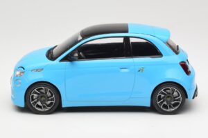 Abarth 500e Blau IXO 1:18 MCG18499 Metall – Bild 3 von 6