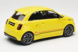 Abarth 500e Gelb IXO 1:18 MCG18498 Metall – Bild 2 von 6