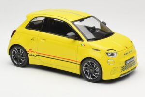 Abarth 500e Gelb IXO 1:18 MCG18498 Metall – Bild 4 von 6