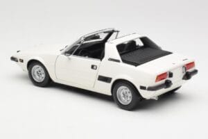 Fiat X1/9 Weiss Minichamps 1:18 100121685 Metall – Bild 7 von 8