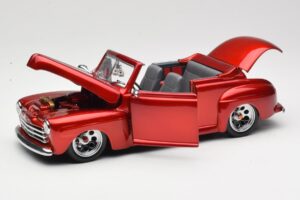 Ford Cabriolet Red Metallic Road Signature 1:18 30028 Metall – Bild 2 von 8