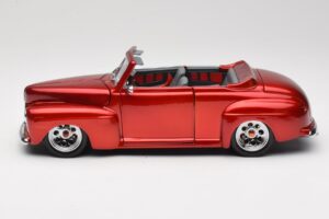 Ford Cabriolet Red Metallic Road Signature 1:18 30028 Metall – Bild 4 von 8