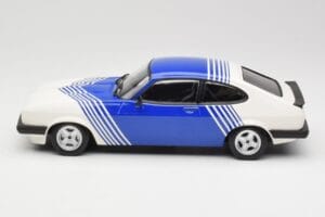 Ford Capri Mk2 3.0 Weiss mit Blauen Streifen Minichamps 1:18 155788600 Metall – Bild 3 von 6