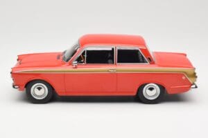 Ford Cortina Lotus Red & Gold Stripe MCG 1:18 MCG18532 Metall – Bild 3 von 6