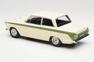 Ford Cortina Lotus White & Green Stripe MCG 1:18 MCG18434 Metall – Bild 5 von 6