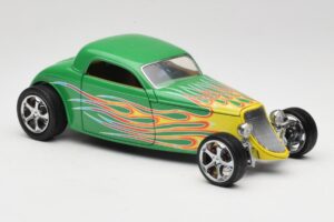 Ford Coupe Grün mit Feuer Road Signature 1:18 30109 Metall – Bild 6 von 8