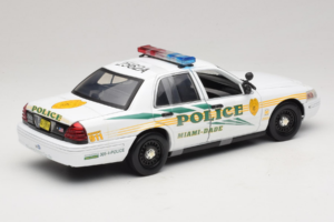 Ford Crown Victoria Police Interceptor CSI Miami GreenLight 1:18 13514 Metall – Bild 2 von 6