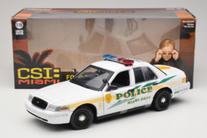 Ford Crown Victoria Police Interceptor CSI Miami GreenLight 1:18 13514 Metall – Bild 6 von 6