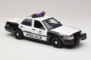 Ford Crown Victoria Police Interceptor The Hangover Movie Greenlight 1:18 12911 Metall – Bild 4 von 6
