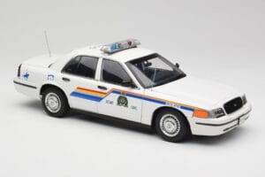 Ford Crown Victoria RCMP Police Car AUTOart 1:18 72706 Metall – Bild 6 von 8