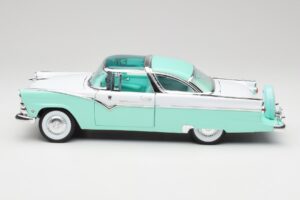 Ford Crown Victoria Seafoam Grün & Weiss Road Legends 1:18 92138 Metall – Bild 3 von 7