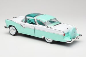 Ford Crown Victoria Seafoam Grün & Weiss Road Legends 1:18 92138 Metall – Bild 6 von 7