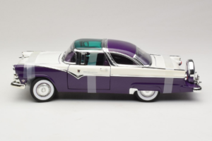 Ford Crown Victoria Weiss Lila Road Signature 1:18 92138-P1 Metall – Bild 3 von 6