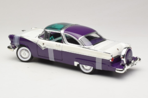 Ford Crown Victoria Weiss Lila Road Signature 1:18 92138-P1 Metall – Bild 5 von 6