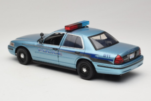 Ford Crown Victoria Police Cruiser Twilight Blue Greenlight 1:18 1643 Metall – Bild 7 von 8