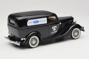 Ford Delivery Truck Ford Parts Schwarz Solido 1:18 8417 Metall – Bild 2 von 8