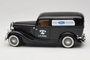 Ford Delivery Truck Ford Parts Schwarz Solido 1:18 8417 Metall – Bild 4 von 8