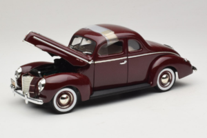 Ford Deluxe Coupe Dunkelrot ERTL 1:18 7936 Metall – Bild 2 von 7