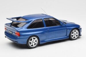 Ford Escort RS Cosworth Blau IXO 1:18 18CMC180 Metall – Bild 2 von 6