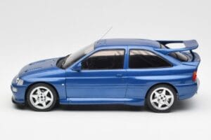 Ford Escort RS Cosworth Blau IXO 1:18 18CMC180 Metall – Bild 3 von 6
