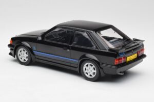 Ford Escort RS Turbo Privatwagen Prinzessin Diana Schwarz MCG 1:18 MCG18420 Metall – Bild 5 von 6