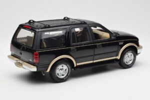 Ford Expedition Eddie Bauer Schwarz UT Models 1:18 22710 Metall – Bild 2 von 7