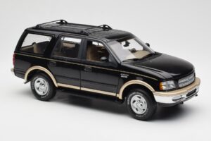 Ford Expedition Eddie Bauer Schwarz UT Models 1:18 22710 Metall