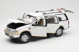 Ford Expedition Eddie Bauer Weiss UT Models 1:18 22712 Metall – Bild 2 von 8