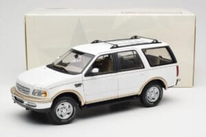 Ford Expedition Eddie Bauer Weiss UT Models 1:18 22712 Metall – Bild 8 von 8