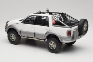 Ford Expedition Himalaya White AUTOart 1:18 72781 Metall – Bild 7 von 8