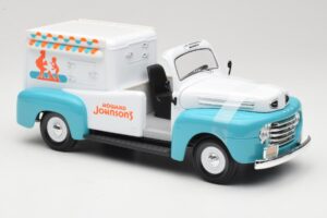 Ford F-1 Howard Johnson's Ice Cream Road Signature 1:18 92229 Metall – Bild 4 von 6