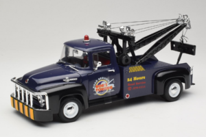 Ford F-100 Abschleppwagen Bob's Towing Welly 1:18 19834-W Metall