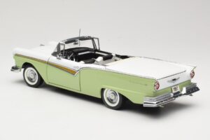 Ford Fairlane Skyliner Grün & Weiss Sun Star 1:18 FORD003 Metall – Bild 8 von 9